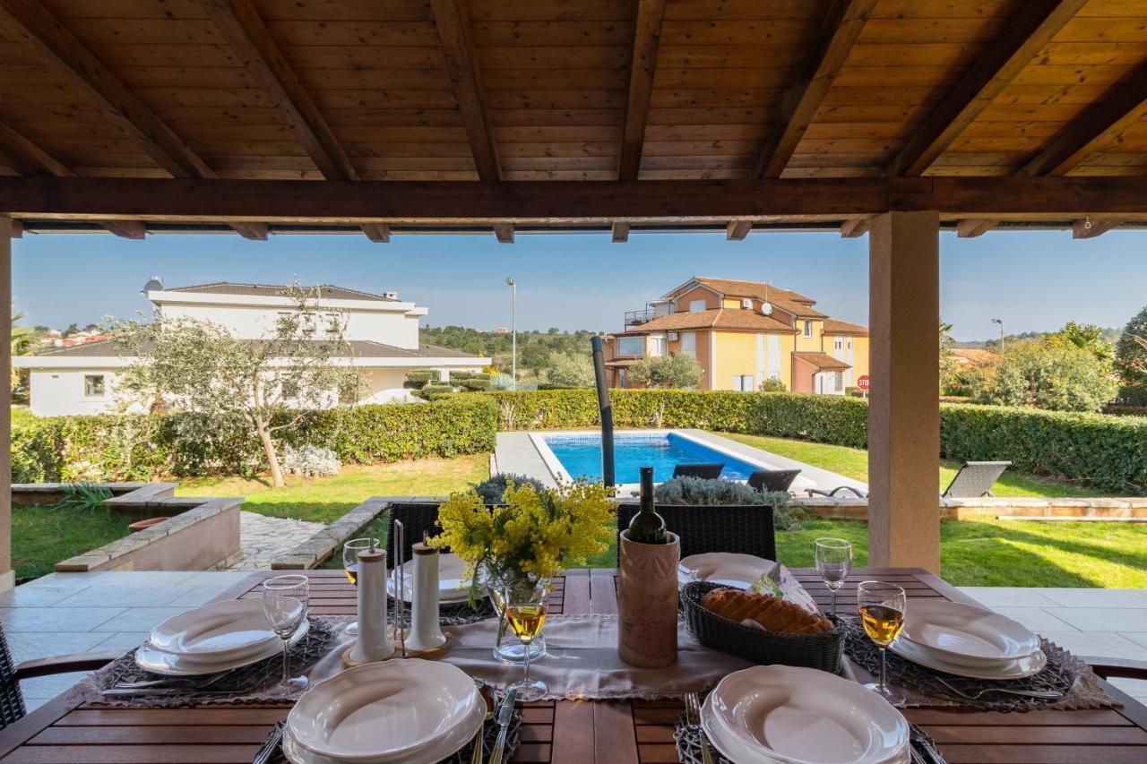 Lovely Istrian Apartment With A Private Swimming Pool And A Charming Garden Банджоле Экстерьер фото